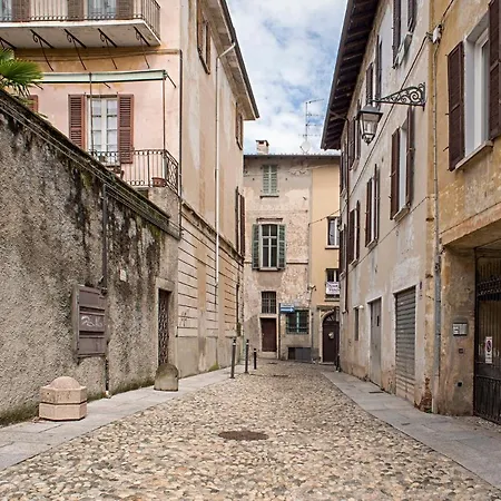 Appartement Cortile Del Forno Nel Centro Storico Arona