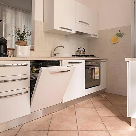 Cortile Del Forno Nel Centro Storico Arona